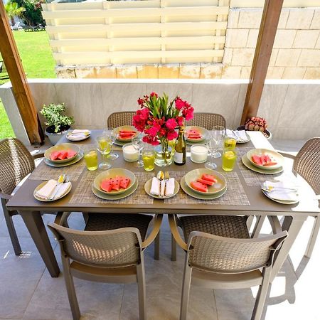 Pebble Beach Apartment โวโรคลินิ ภายนอก รูปภาพ